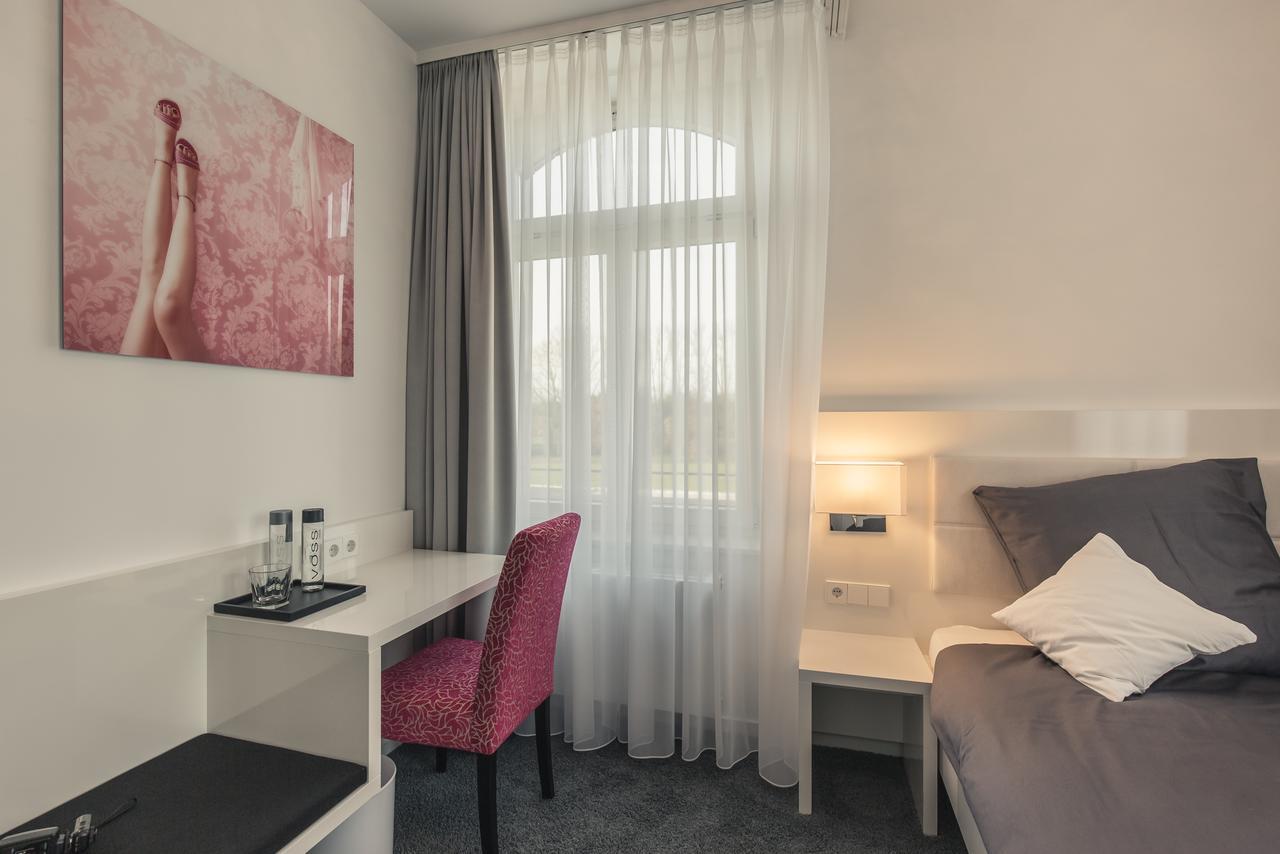 Bed and Breakfast Bahnlounge 1907 Ноєнштадт-ам-Кохер Екстер'єр фото